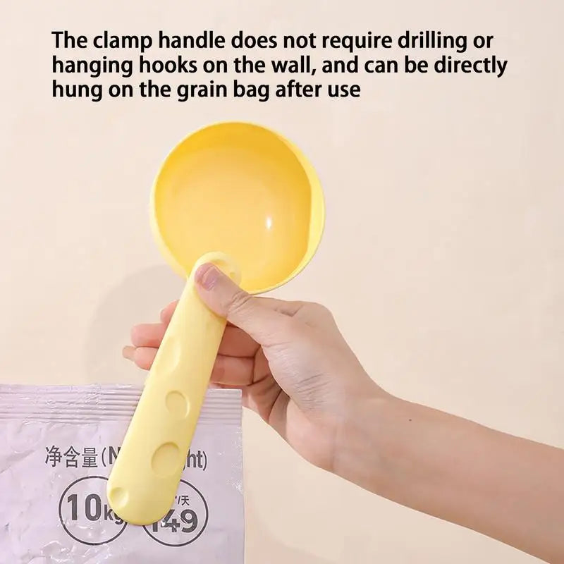 Cat Food Scoop Pet Food Cup with Bag Clip Pet Food Feeding Cup for Cat Dog Food Dog Cat Food Feeding Spoon Pet Treat Scoop